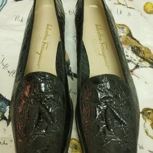 Ferragamo Black Flats 9AA New